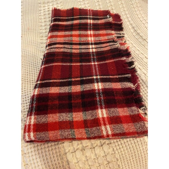 Vintage Wrap Red Plaid Classic Oversized Scarf Throw Soft Stylish Versatile - Picture 7 of 9